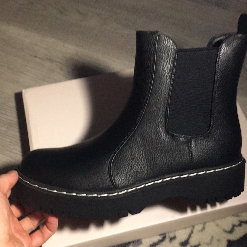 🖤Sincerely Jules Hippie Style Combat Boots!!🖤🖤